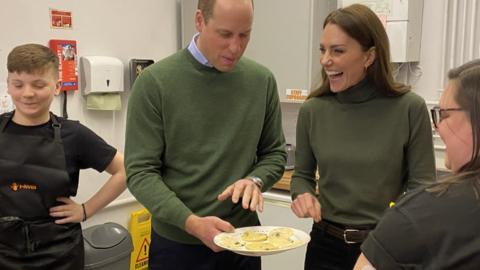 Duke and Duchess of Cambridge with Welsh cakes