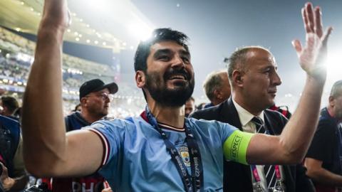 Ilkay Gundogan celebrates