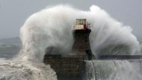 Waves hitting South Shields Lighthouse after its dome was knocked off