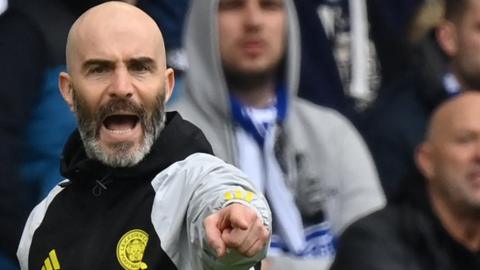 Enzo Maresca points and shouts at his Leicester players during a match