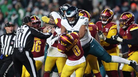 Players from the Philadelphia Eagles and the Washington Commanders clashed in the fourth quarter of their game 