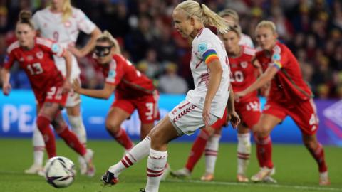 Pernille Harder's penalty opened the scoring