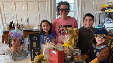 Tamar Weinberg and her four children at home