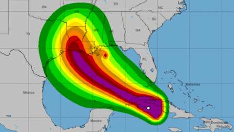 A wind forecast graphic from the National Hurricane Center