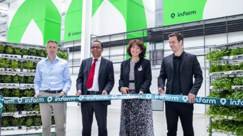 Jo Churchill Minister for Agri-Innovation and Climate Adaptation and Bedford MP Mohammad Yasin joined Infarm for its official opening