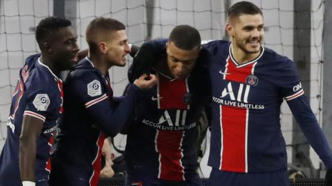 PSG players celebrate