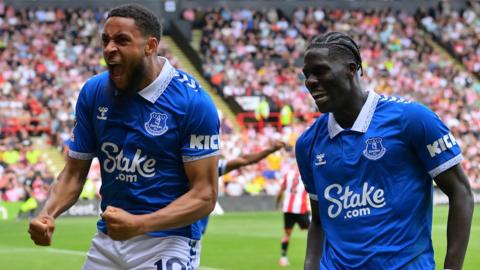 Everton celebrate