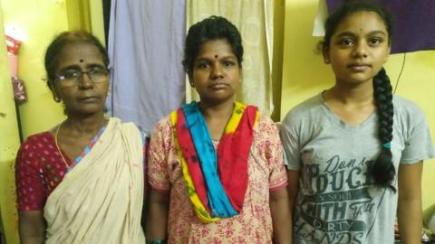 G.Sunitha (centre) with her mother (L) and daughter (R)