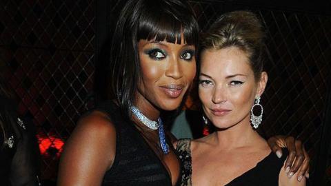 Modelling stars Naomi Campbell and Kate Moss standing together