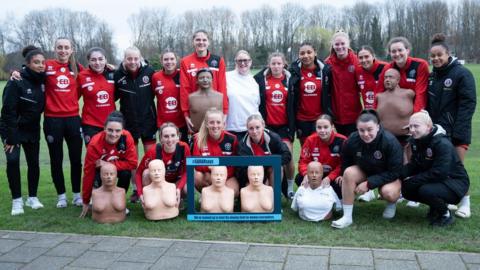 Kelly Wooller and the Sheffield United women's team