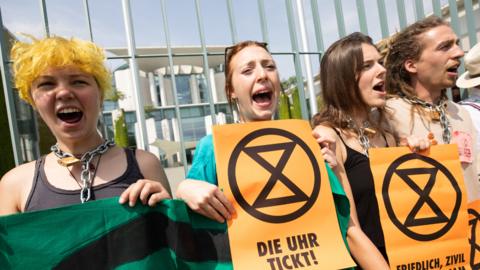 Climate protesters in Berlin, 11 Jun 19