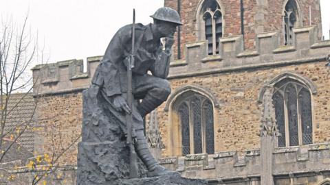 Huntingdon's war memorial, Remembrance Sunday 2022
