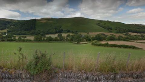 the A5 between Llidiart y Parc and Glyndyfrdwy