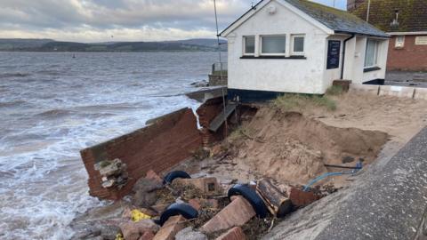 Exmouth Coastwatch lookout