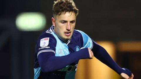 Harry Boyes in action for Wycombe