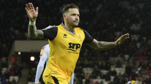 Chris Maguire