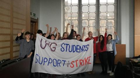 Students occupy Glasgow University