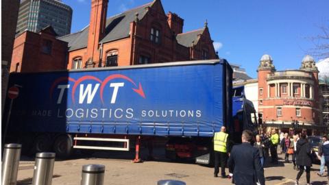 Lorry stuck in Cardiff