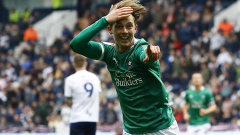 Callum Wright celebrates scoring for Plymouth Argyle