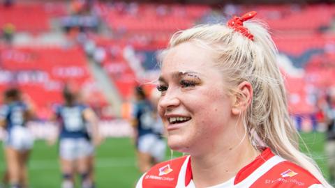Shona Hoyle in action for St Helens during the 2023 Challenge Cup final