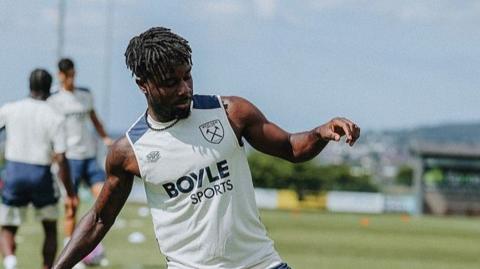 West Ham striker Maxwel Cornet