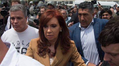 Argentinian former President Cristina Kirchner arrives for a hearing in court for alleged fraud in the concession of public works during her term in Buenos Aires on October 31, 2016