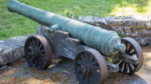 18th century Chinese cannon