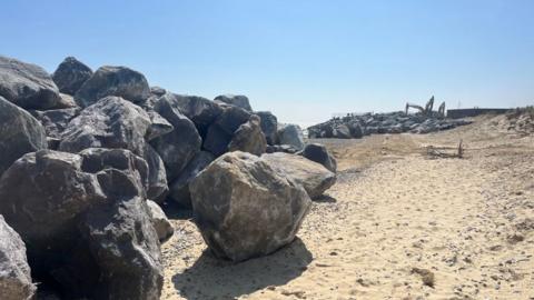 boulders at Benacre sluice