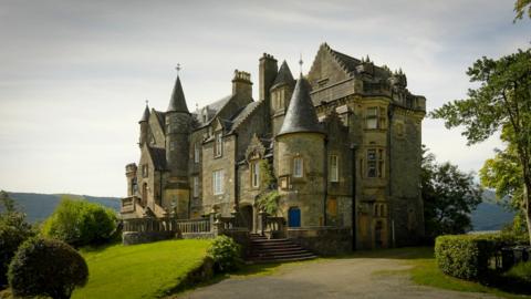 Knockderry Castle