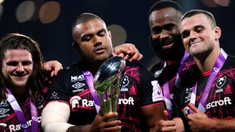 Bristol players with the European Challenge Cup