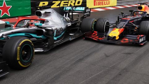 Verstappen tries to overtake Hamilton