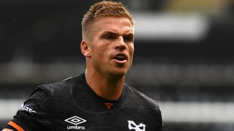Gareth Anscombe in action for Ospreys