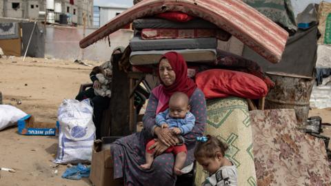 Palestinians prepare to leave areas of Rafah amid renewed Israeli strikes, southern Gaza Strip