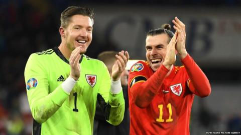 Wayne Hennessey a Gareth Bale