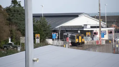 Gorsaf trenau Abergwaun