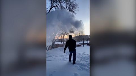 Boiling water turns to snow