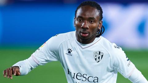 Kelechi Nwakali in action for Huesca