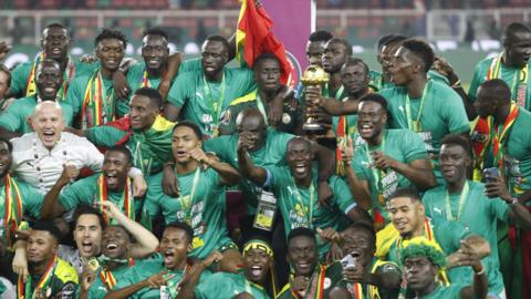 Senegal celebrate winning the 2021 Africa Cup of Nations