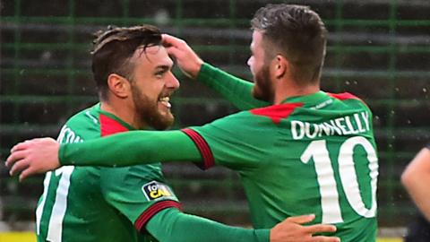 Glentoran are playing HB Torshavn