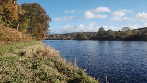 The River Dee near to Ruthrieston, Aberdeen