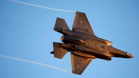 File photo showing an Israeli F-35 fighter jet flying over southern Israel (27 June 2019)