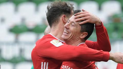 Robert Lewandowski celebrates