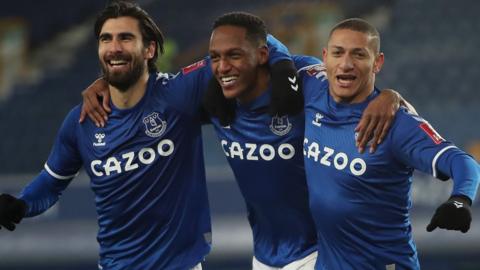 Everton players celebrate