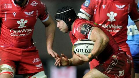 Scarlets' Leigh Halfpenny