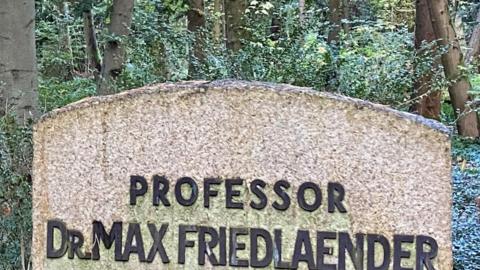 Headstone for Prof Max Friedlaender at the cemetery in Stahlsdorf (12/10/21)