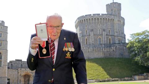 Captain Sir Tom Moore gets knighthood at Windsor Castle