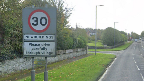 Screenshot of Newbuildings road sign