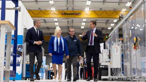 Jeremy Hunt with executives from Boeing at the AMRC's Factory 2050