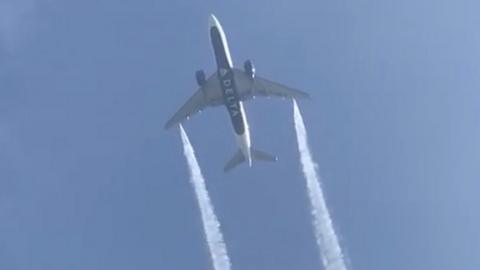 A photo from Ocean View Elementary School of the jet dumping its fuel