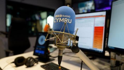 meic BBC Radio Cymru